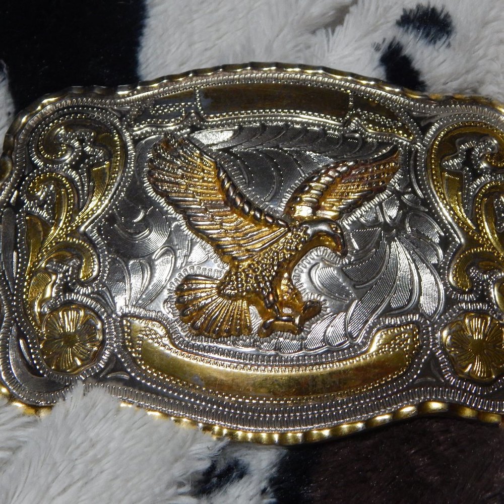 Gold and silver Eagle Belt buckle, in good condition